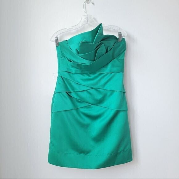 PHOEBE COUTURE Emerald Green Silky Cocktail Dress Size 10 - Picture 1 of 8